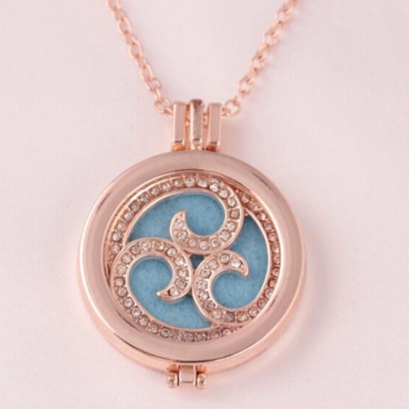 Jewelry - Aromatherapy Necklace Rhinestone Swirl Pendant